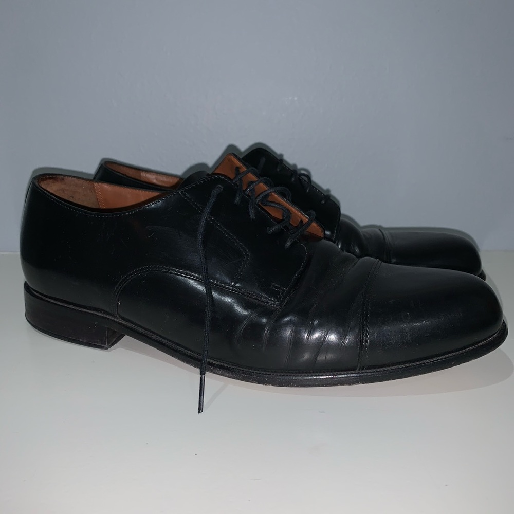 Men’s Bostonian leather dress shoes